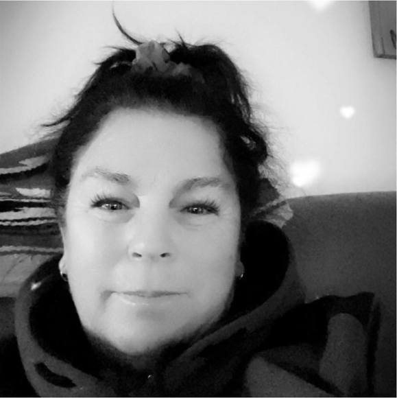 Meet your Posher, Tracey - Picture 1 of 1